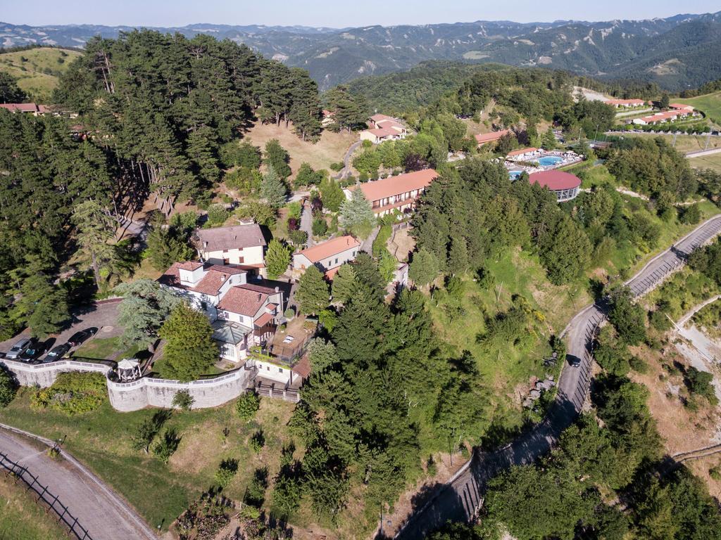 Beautiful Home With Terrace, Located In Nature Salecchio Eksteriør billede